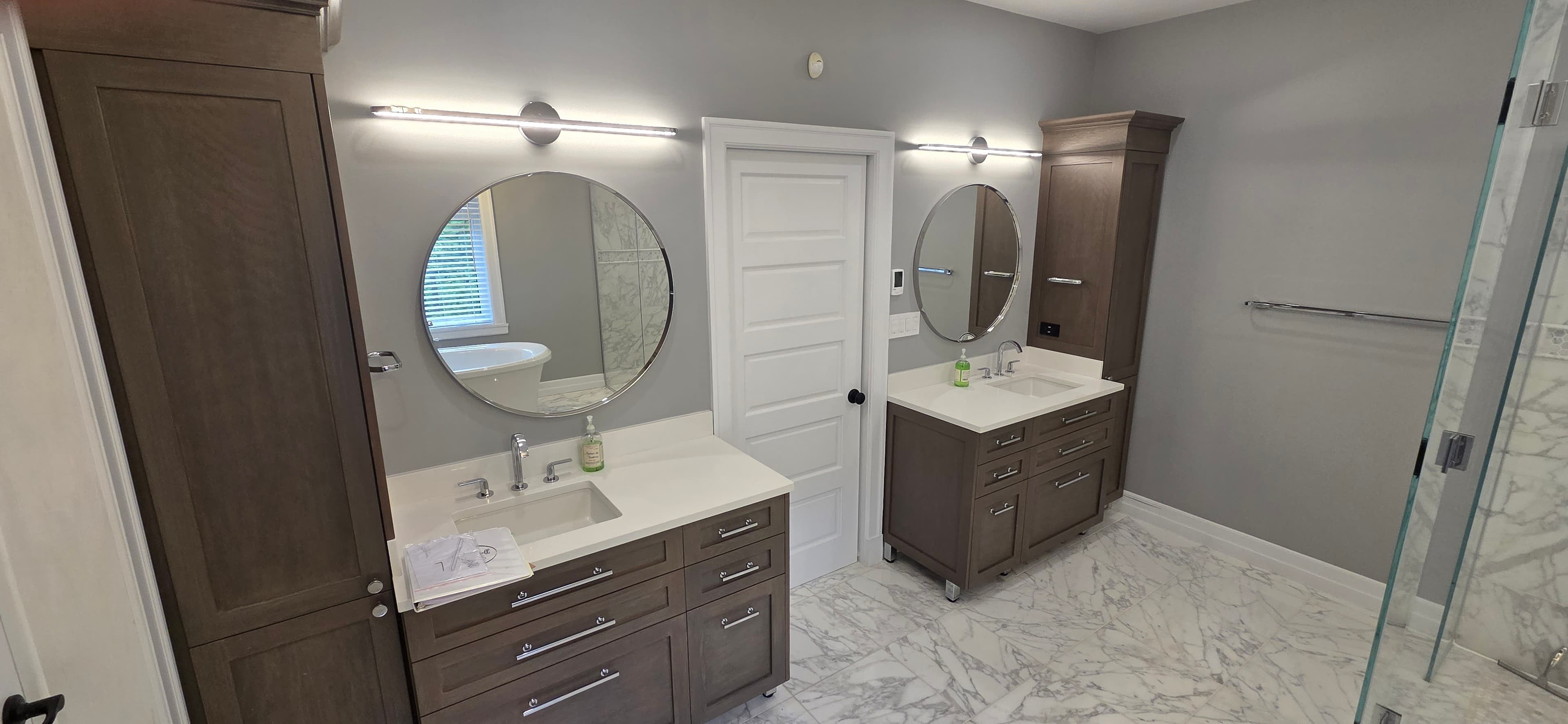 Installation électrique salle de bain double vanité Montréal