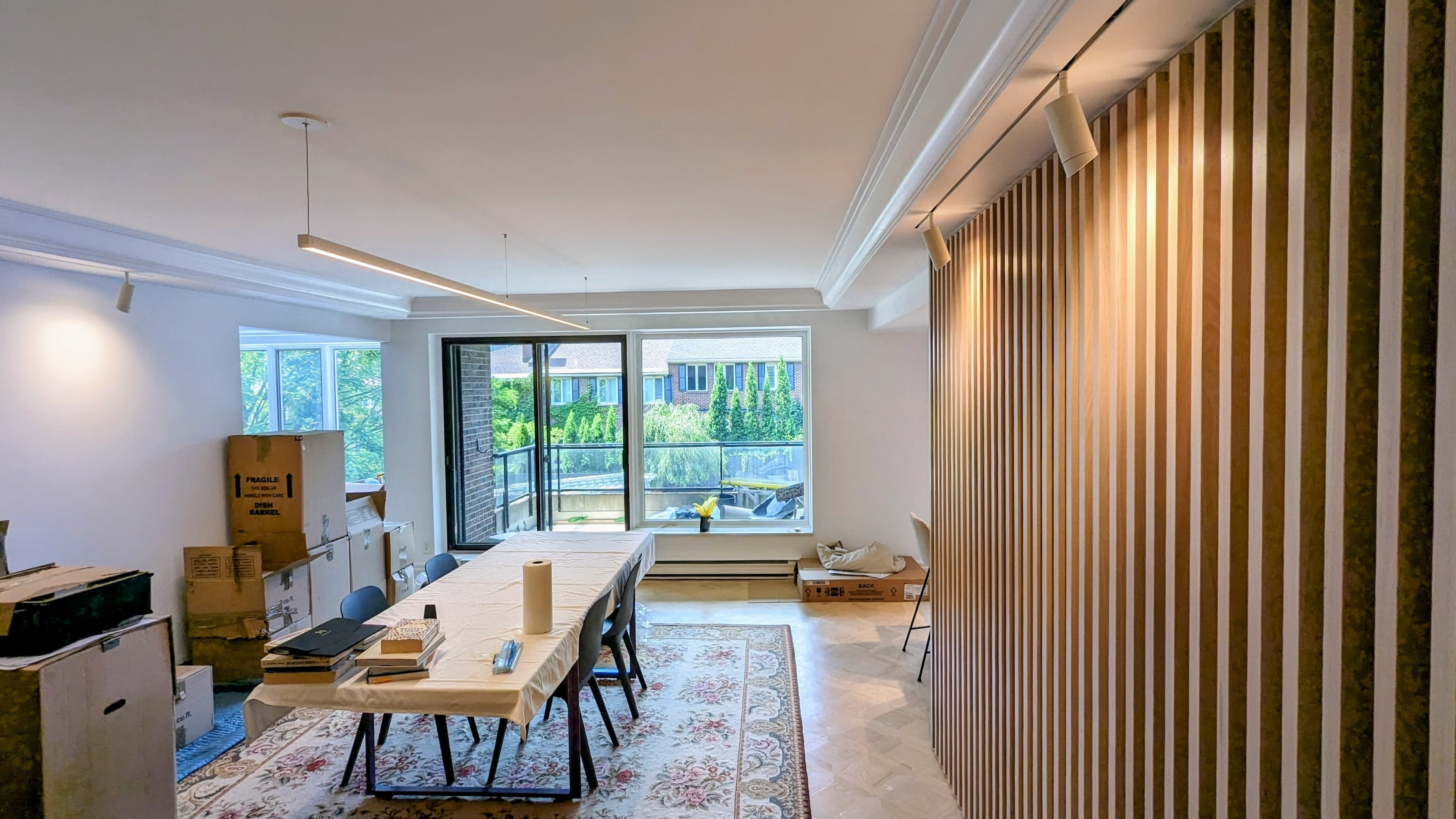 Projet d'éclairage moderne par Topal Électrique à Montréal